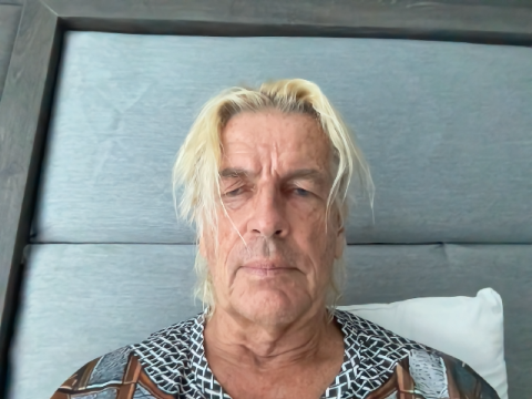 2026-03-18 04:46:03
2 QE