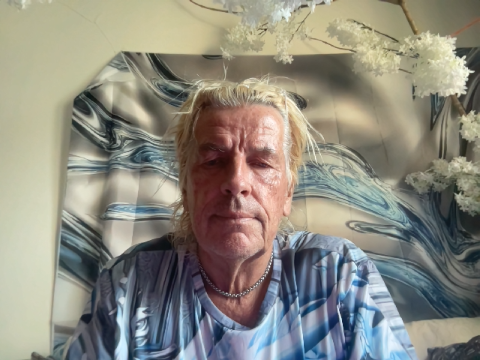 2026-03-25 09:38:05
Vivid Snapshot Lens