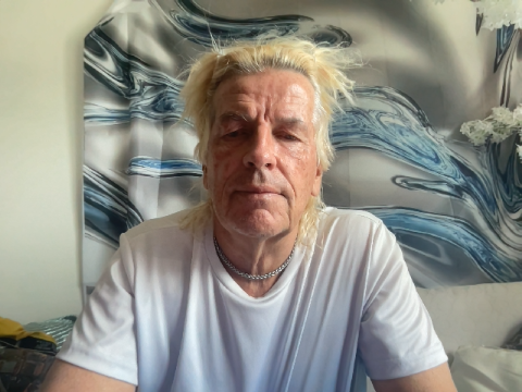 2026-03-28 03:51:09
1 The missing link COPY